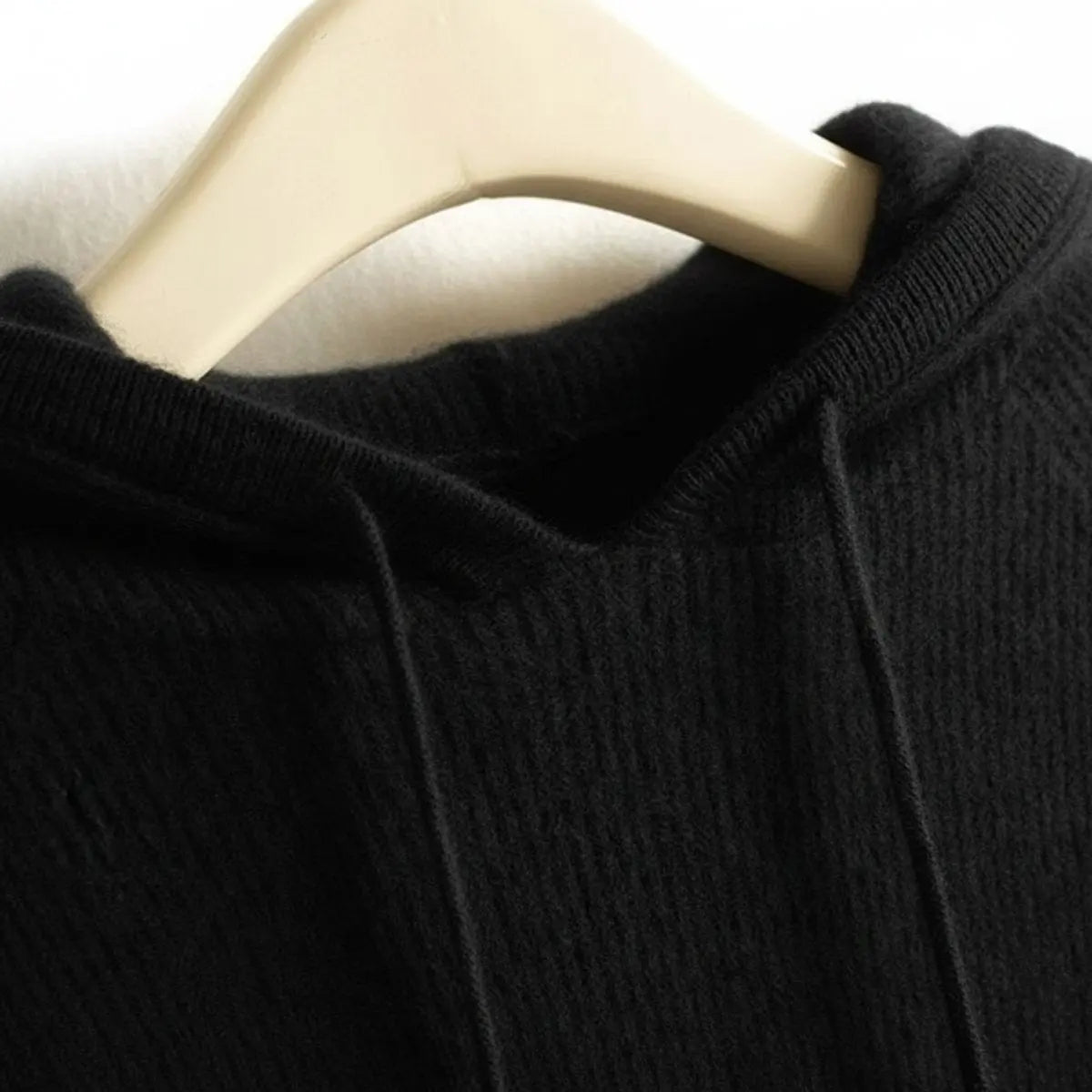 Charlton Women's Cashmere Mink Blend Hooded Knit Jumper Drawstring Hood