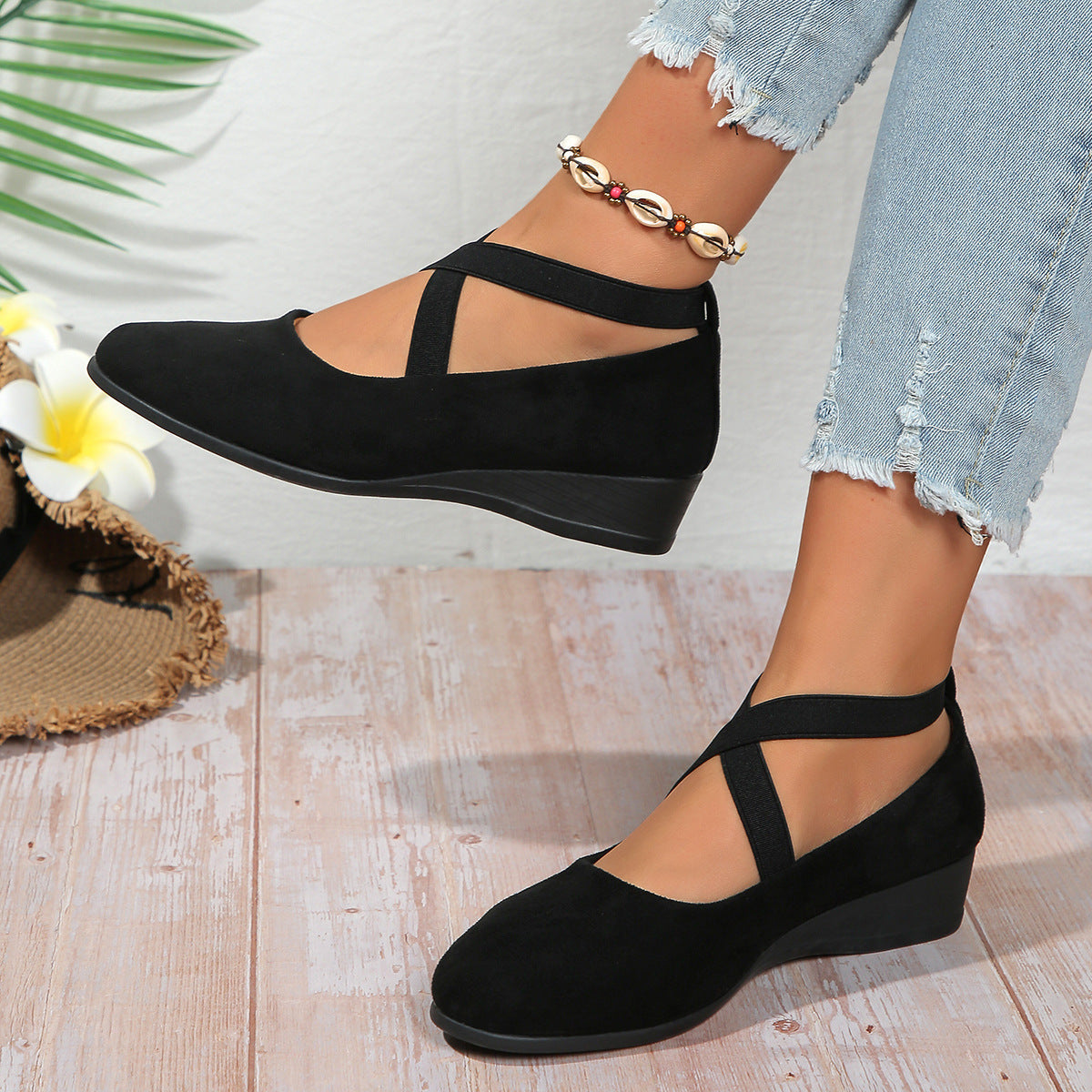 Odette | Closed Wedge-Heeled Ballet Flats