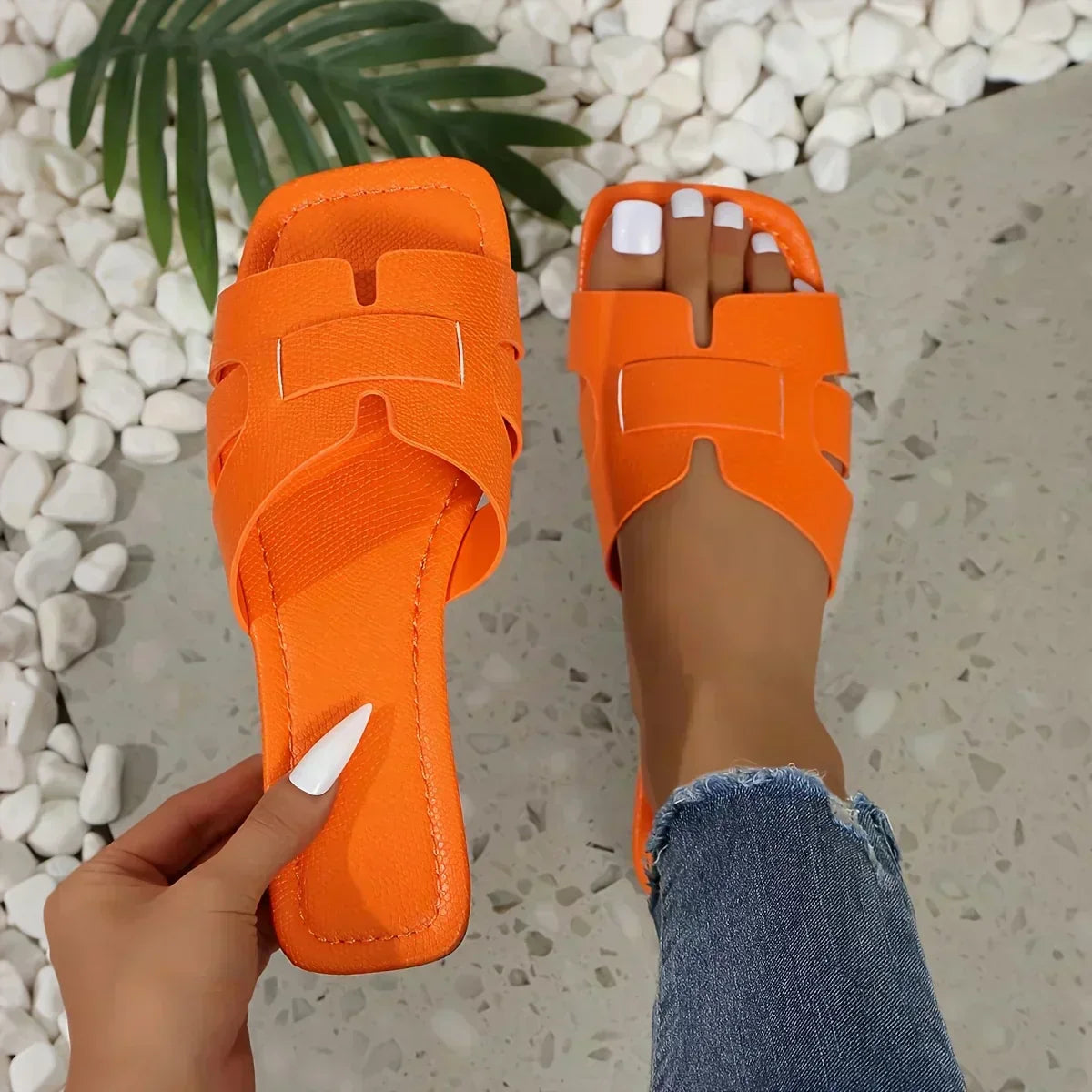 Valencia - Slide Sandals
