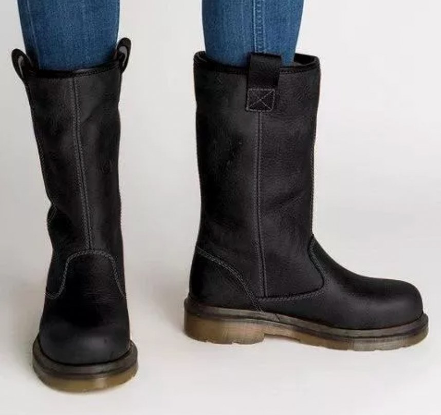 Chic and Cozy Women's Winter Boots