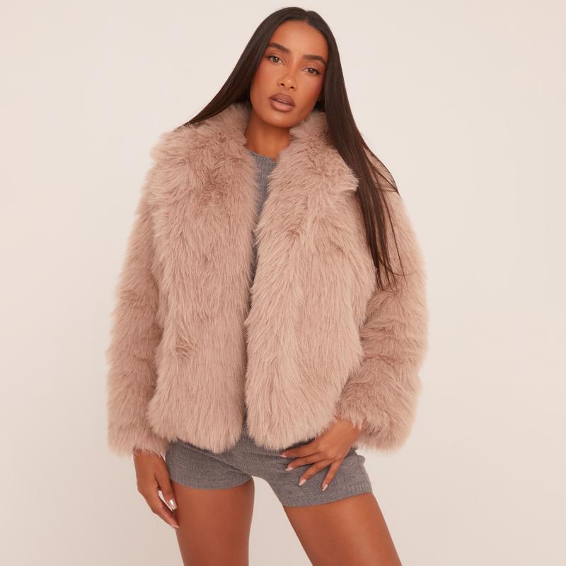 VICTORIA | Trendy Oversized Collar Detail Cropped Winter Jacket