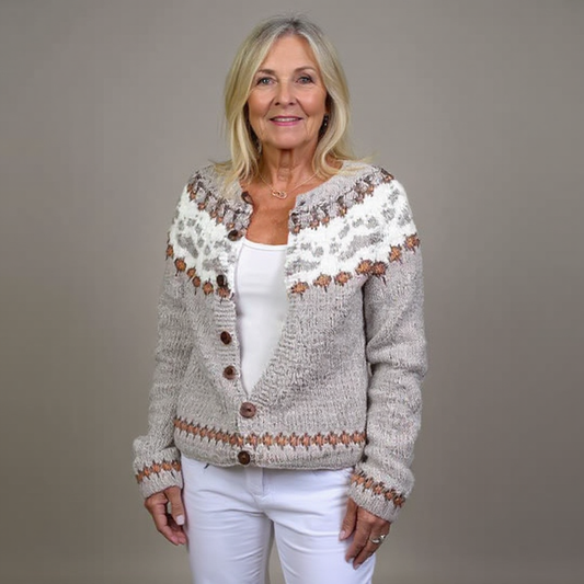 VERITY | CLASSIC ICELANDIC VINTAGE CARDIGAN