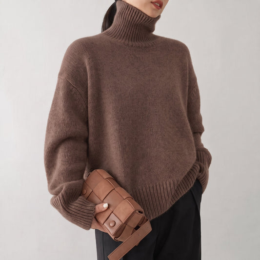 Isla - Women's Oversized Turtleneck Knit Jumper with Ribbed Cuffs