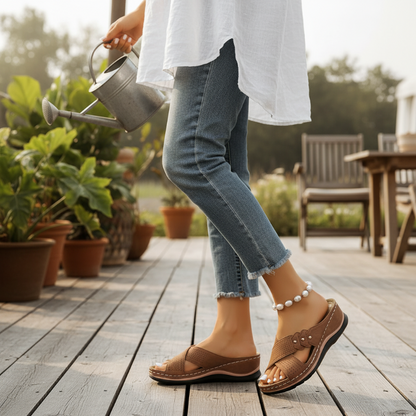 Comfora™ | Lightweight and stable wedge sandals
