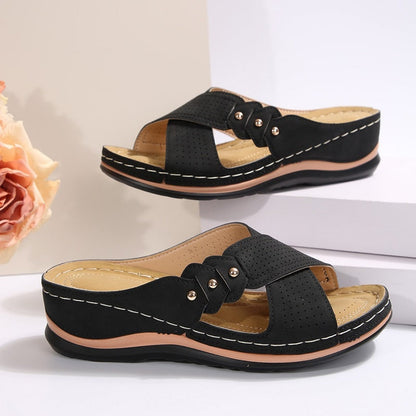 Comfora™ | Lightweight and stable wedge sandals