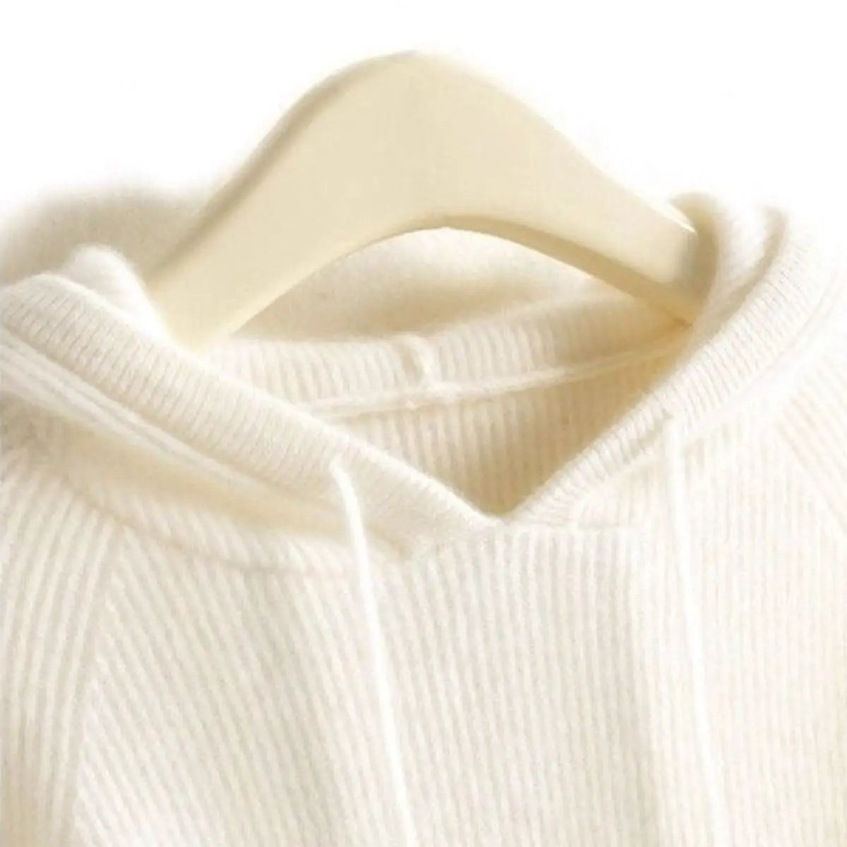 Charlton Women's Cashmere Mink Blend Hooded Knit Jumper Drawstring Hood